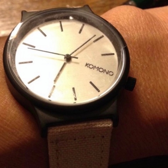 KOMONO Unisex Minimal Watch NWT main image 4